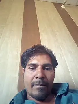 Snapshot of johnny8731 chatting on 11/06/25, 08:26 johnny8731 online show from 11/06/25, 08:26