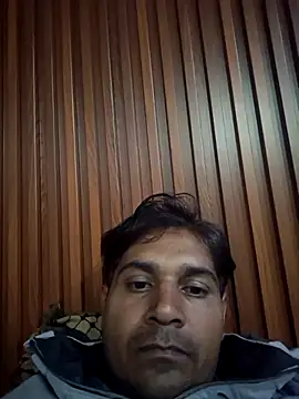 johnny8731 online show from 11/27/25, 03:03