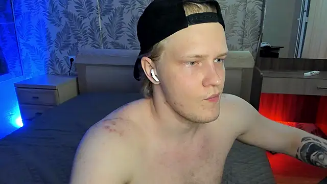 Snapshot of Cactus__James chatting on 07/11/26, 10:44 Cactus James online show from 07/11/26, 10:44