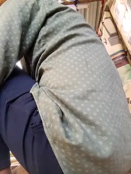 Snapshot of hot_integer chatting on 02/03/26, 03:37 hot integer online show from 02/03/26, 03:37