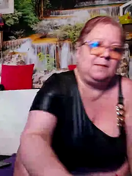 QueenPammy1 online show from 10/15/25, 06:13