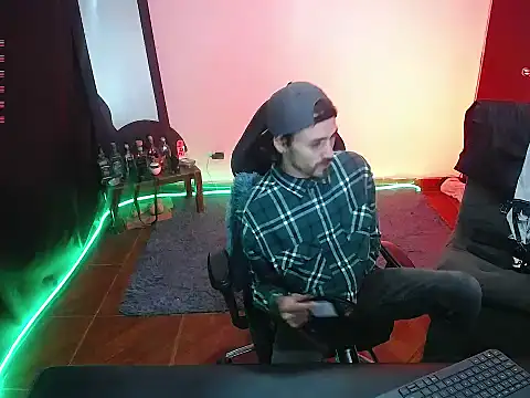 Aaron malikk online show from 10/31/25, 01:17