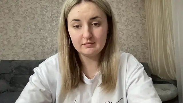 Snapshot of JudeValenti chatting on 11/12/25, 05:24 JudeValenti online show from 11/12/25, 05:24