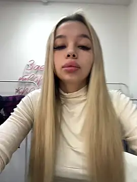 Snapshot of katyevance chatting on 02/12/26, 07:25 katyevance online show from 02/12/26, 07:25