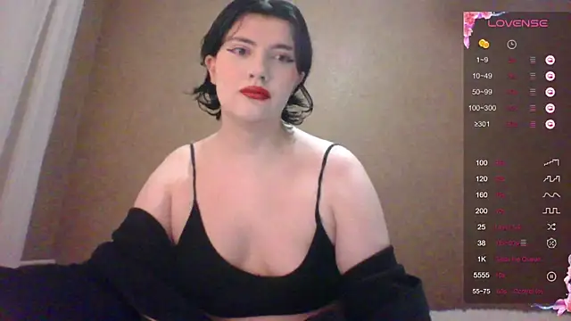 camgirl xxx online show from 11/19/25, 05:24