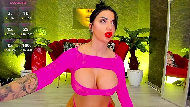 IzabelaTessa online show from 03/18/26, 08:23