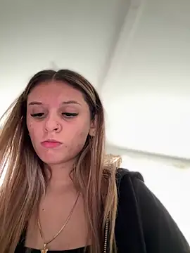 Snapshot of aliisonn__parker26 chatting on 03/20/25, 07:25 aliisonn parker26 online show from 03/20/25, 07:25