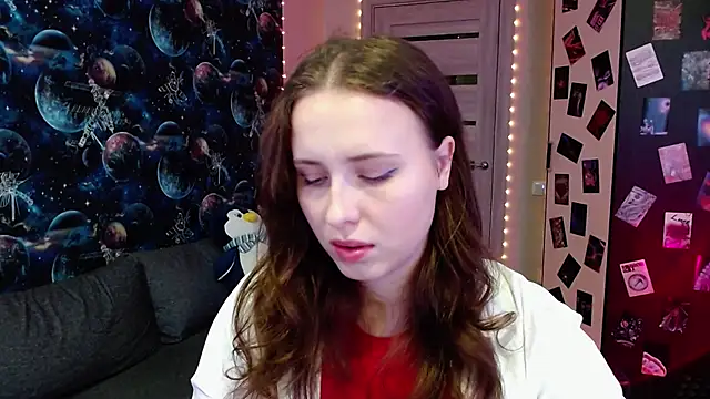 Snapshot of BarbiePieer chatting on 10/16/25, 03:35 BarbiePieer online show from 10/16/25, 03:35