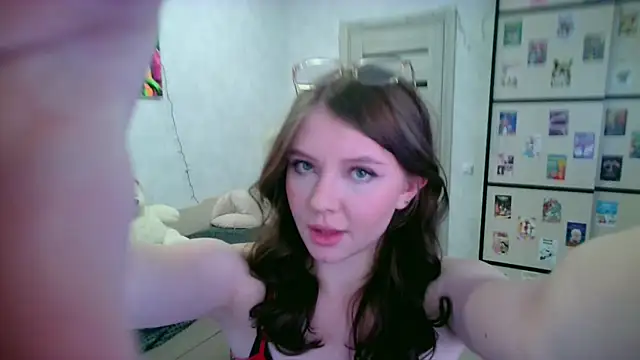 Snapshot of GinnyBlacky chatting on 10/20/25, 09:04 GinnyBlacky online show from 10/20/25, 09:04