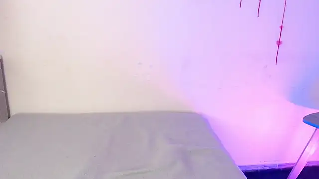 Thalia anderson online show from 12/13/25, 11:43