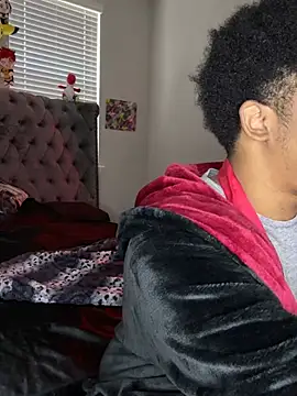 piscesaurora online show from 03/19/25, 01:40