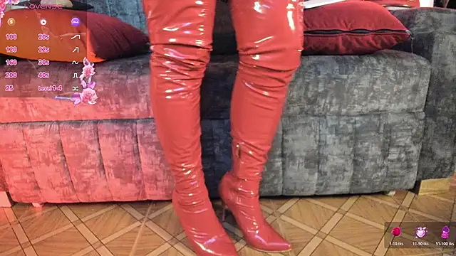 Snapshot of _LuanaDabbraccio chatting on 02/16/26, 01:29 LuanaDabbraccio online show from 02/16/26, 01:29