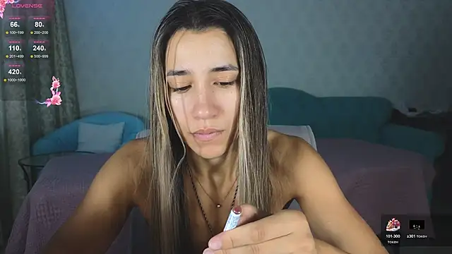 hot ass 18 online show from 02/19/26, 01:45