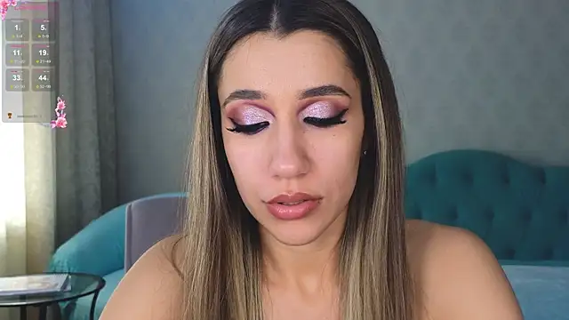 hot ass 18 online show from 04/18/26, 03:21