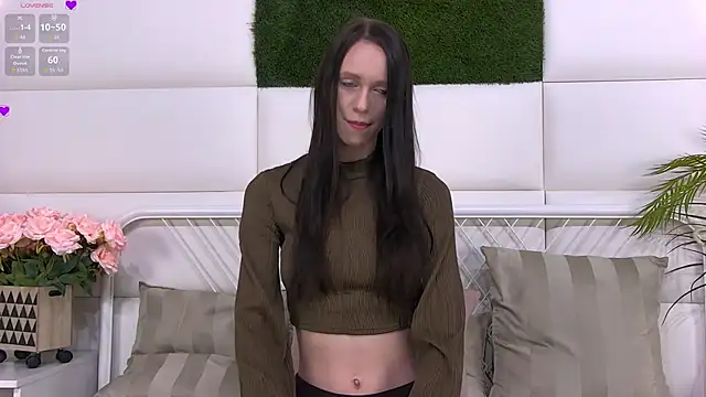Snapshot of TaraHarris chatting on 04/19/26, 06:02 TaraHarris online show from 04/19/26, 06:02
