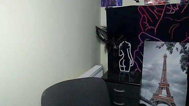 VanessaRey  online show from 09/27/25, 06:18