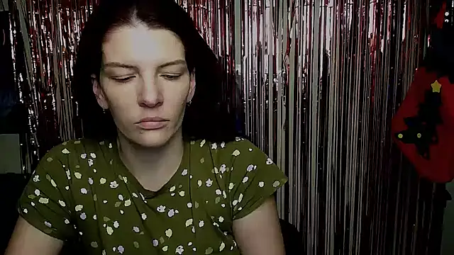 VanessaRey  online show from 12/14/25, 08:20