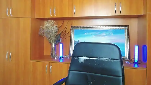 VanessaRey  online show from 02/22/26, 05:30