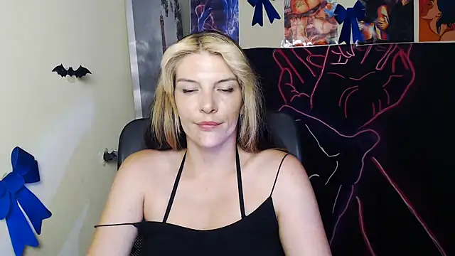 Snapshot of VanessaRey_ chatting on 07/01/26, 06:15 VanessaRey online show from 07/01/26, 06:15