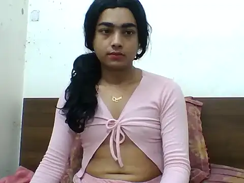 Snapshot of lilysstone12 chatting on 03/08/26, 06:34 lilysstone12 online show from 03/08/26, 06:34