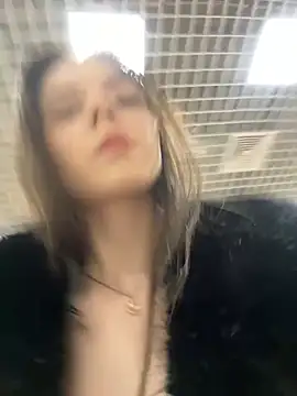 MilaBee online show from 02/08/26, 11:13