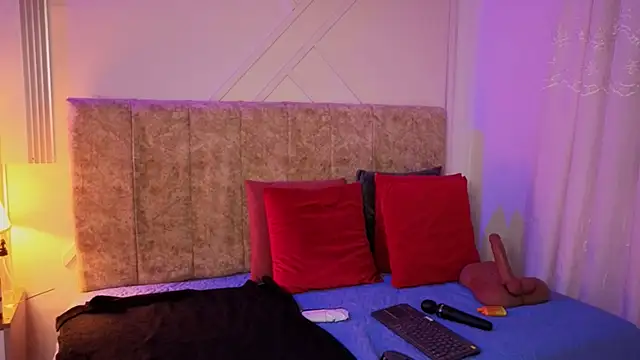 angelinarouse  online show from 05/15/26, 03:57