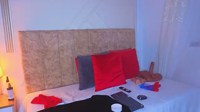 angelinarouse  online show from 05/24/26, 03:55