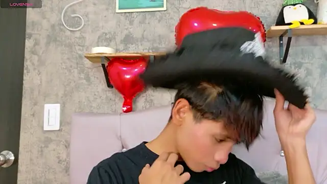 Ethan Westt online show from 02/17/26, 08:26