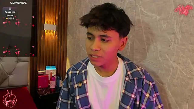 Ethan Westt online show from 04/20/26, 08:32