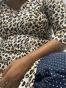 Roshni cam55 online show from 03/17/25, 05:38