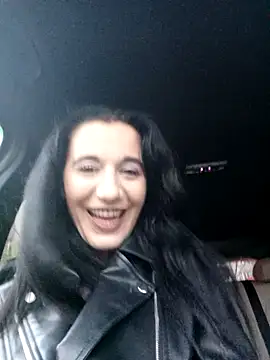 lovelarisa2025 online show from 03/17/25, 03:40