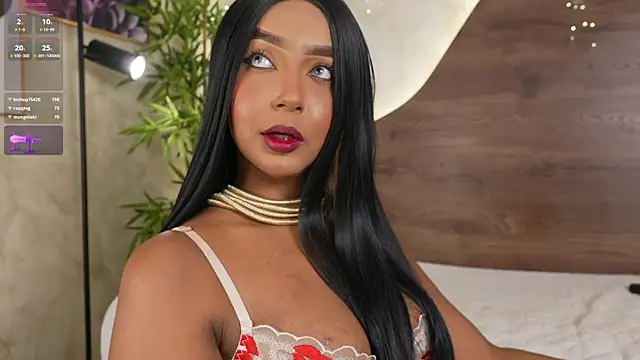 Snapshot of mia_lacy_ chatting on 06/23/26, 10:24 mia lacy online show from 06/23/26, 10:24
