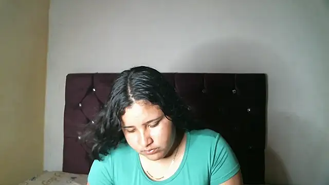 Valeria Tiffany online show from 11/08/25, 09:57