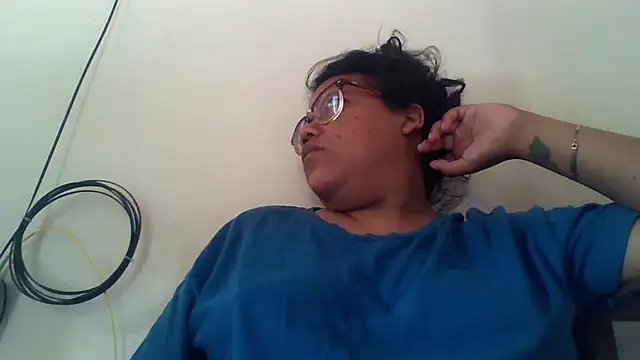 Valeria Tiffany online show from 04/04/26, 02:14