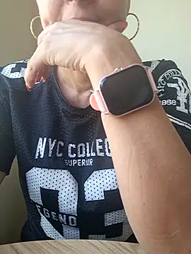 Amadamilf1980 online show from 11/26/25, 02:18