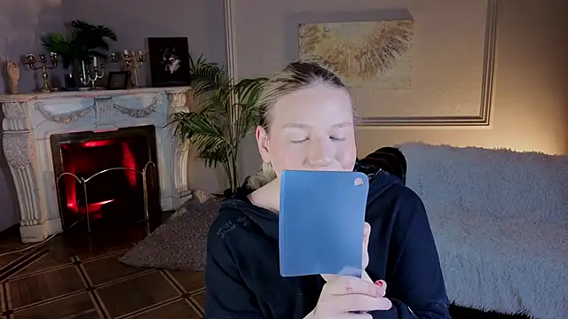 Jes Solar online show from 11/14/25, 09:57