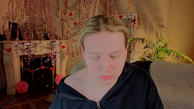 Jes Solar online show from 02/16/26, 10:17