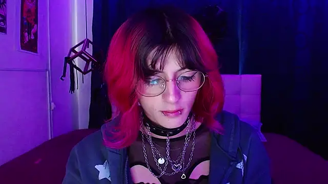 goth minerva online show from 10/29/25, 01:24