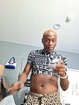 ItsBarbieBitcxxxx69 online show from 10/11/25, 04:01