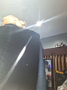 ItsBarbieBitcxxxx69 online show from 10/26/25, 07:58