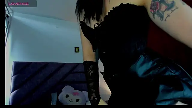 Snapshot of KARINNA__RAVEN chatting on 05/28/26, 09:34 KARINNA RAVEN online show from 05/28/26, 09:34