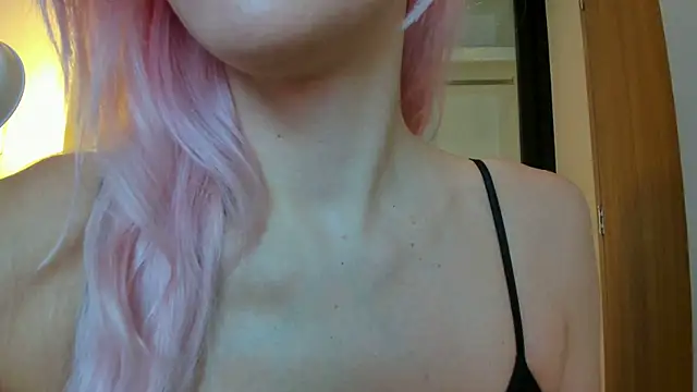  Miss Valentina  online show from 03/07/26, 03:53