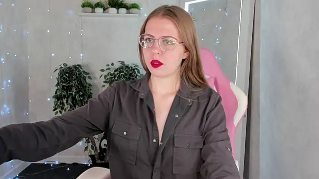 Joann Shermann online show from 11/25/25, 01:05