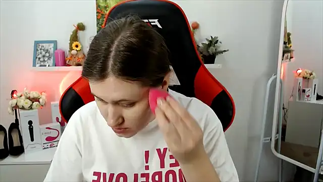 Lucky Lana online show from 11/21/25, 02:43