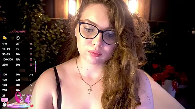 LuxSopphia online show from 07/09/26, 12:42