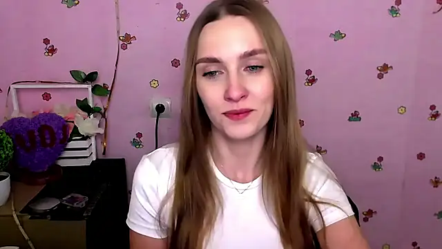 Doll Angelina online show from 02/17/26, 11:40