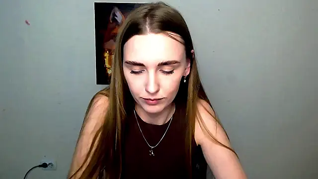 Snapshot of Doll_Angelina chatting on 06/05/26, 06:52 Doll Angelina online show from 06/05/26, 06:52