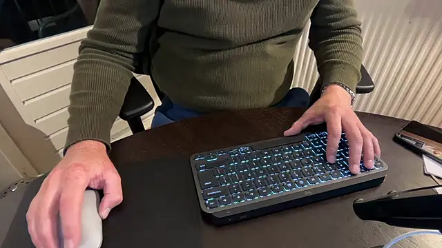 MaxiDimi online show from 10/30/25, 09:59