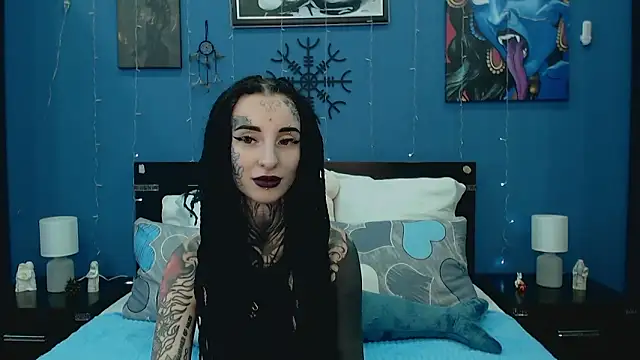 Snapshot of Velvetbat chatting on 06/18/26, 07:30 Velvetbat online show from 06/18/26, 07:30