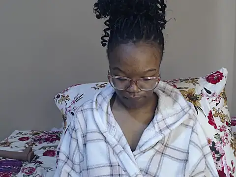 YummyMelanin117 online show from 03/20/26, 12:54